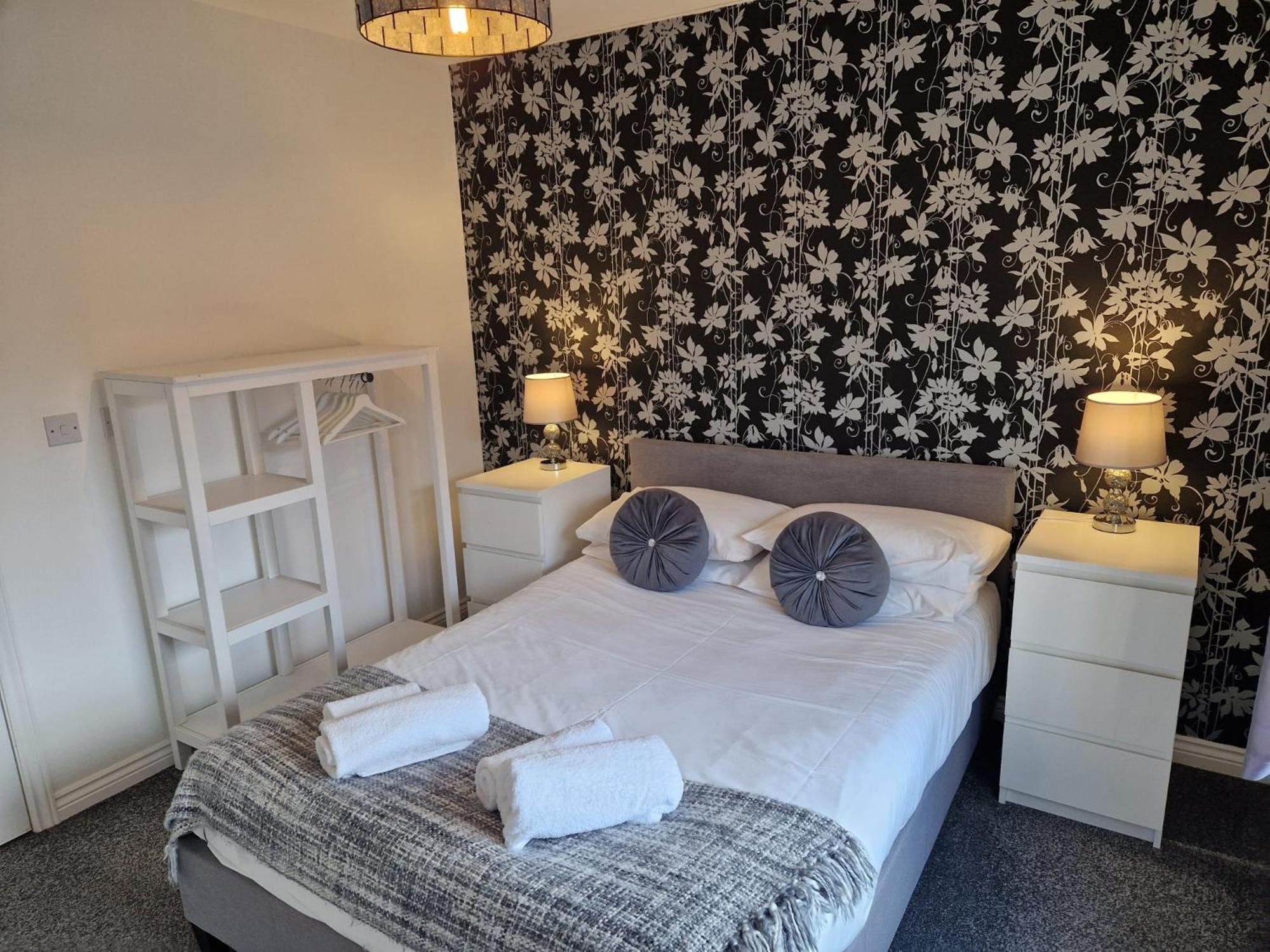 Hereford - Mayflower Coach House, Modern 2 Bedroom Property With Parking, Located South Of Hereford City, Suitable For Small Family, Couple Or Contractors - Sleeps Up To 5 Guests - Hosted By Rentmyhouse Exterior foto